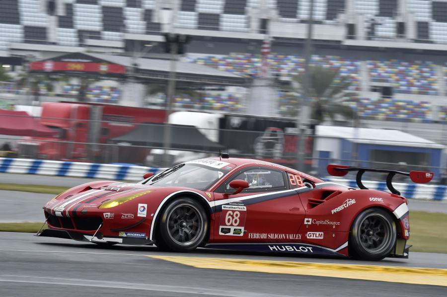  Ferrari 488 GTE 2016 года  (фото 36 из 41)
